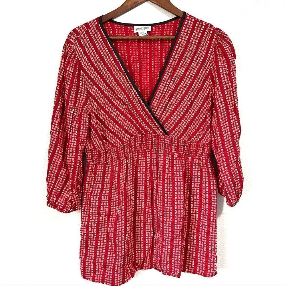Motherhood Maternity V Neck Top Size XL